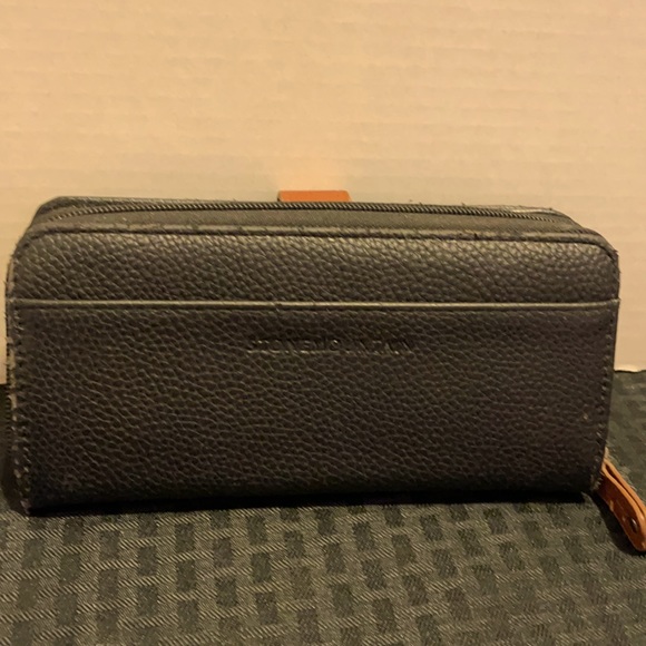 STONEMOUNTAIN LEATHER WALLET - Picture 2 of 4